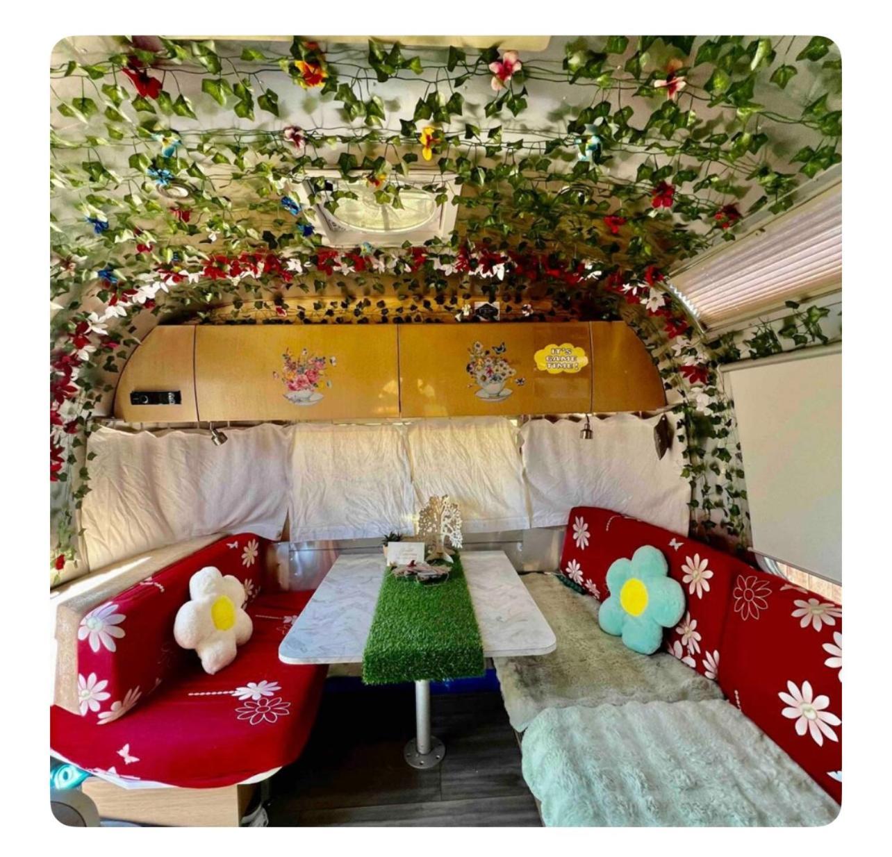 Luxury tent Airstream Get Away!